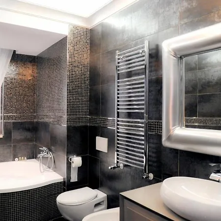 Airport Deluxe 3* בארי