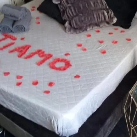 Bed & Breakfast Airport Deluxe *