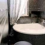 Airport Deluxe B&B 3*