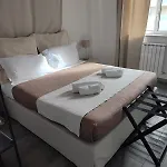 Airport Deluxe B&B 3*