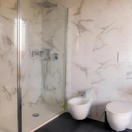 Airport Deluxe 3* Bari