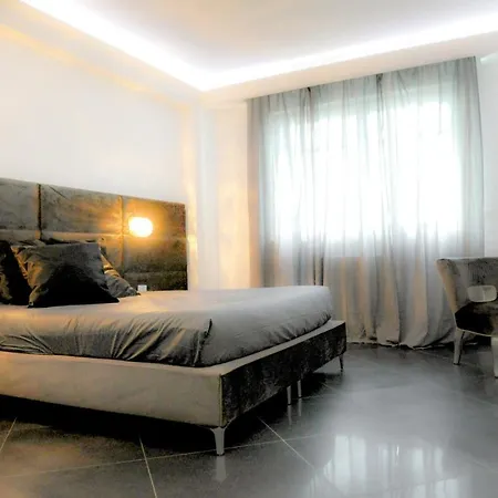 Airport Deluxe 3* Bari