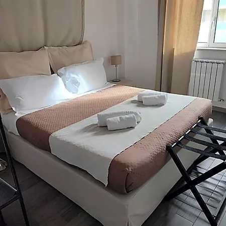 Bed & Breakfast Airport Deluxe 3*