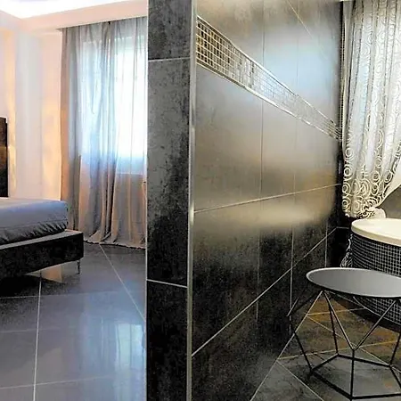 Airport Deluxe Bed & Breakfast Bari